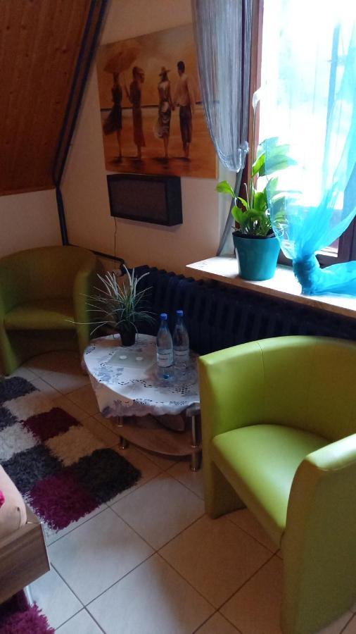 Monteurwohnung Aroba Fehrenbach Εξωτερικό φωτογραφία