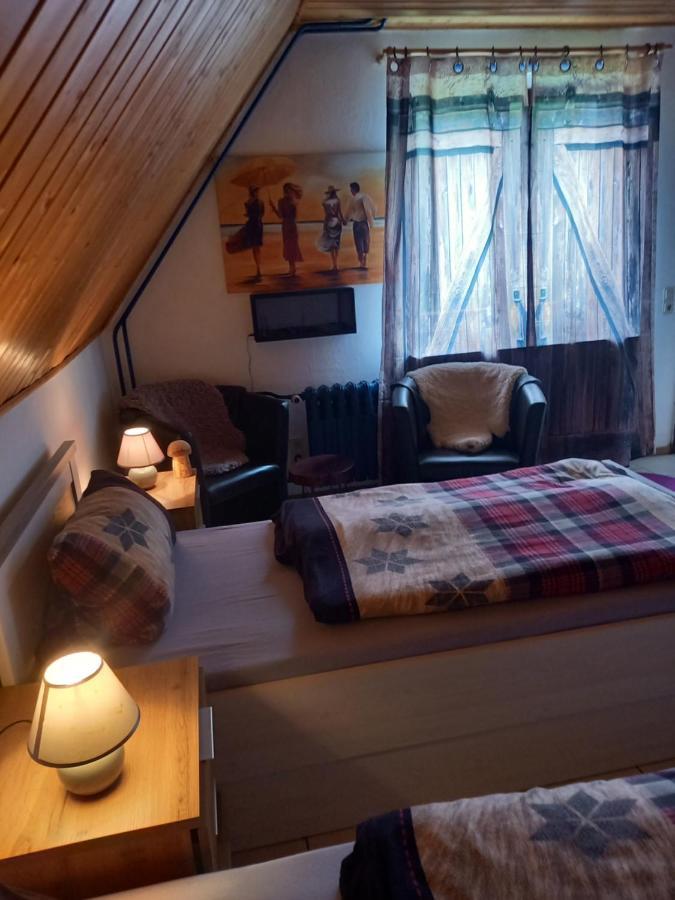 Monteurwohnung Aroba Fehrenbach Εξωτερικό φωτογραφία